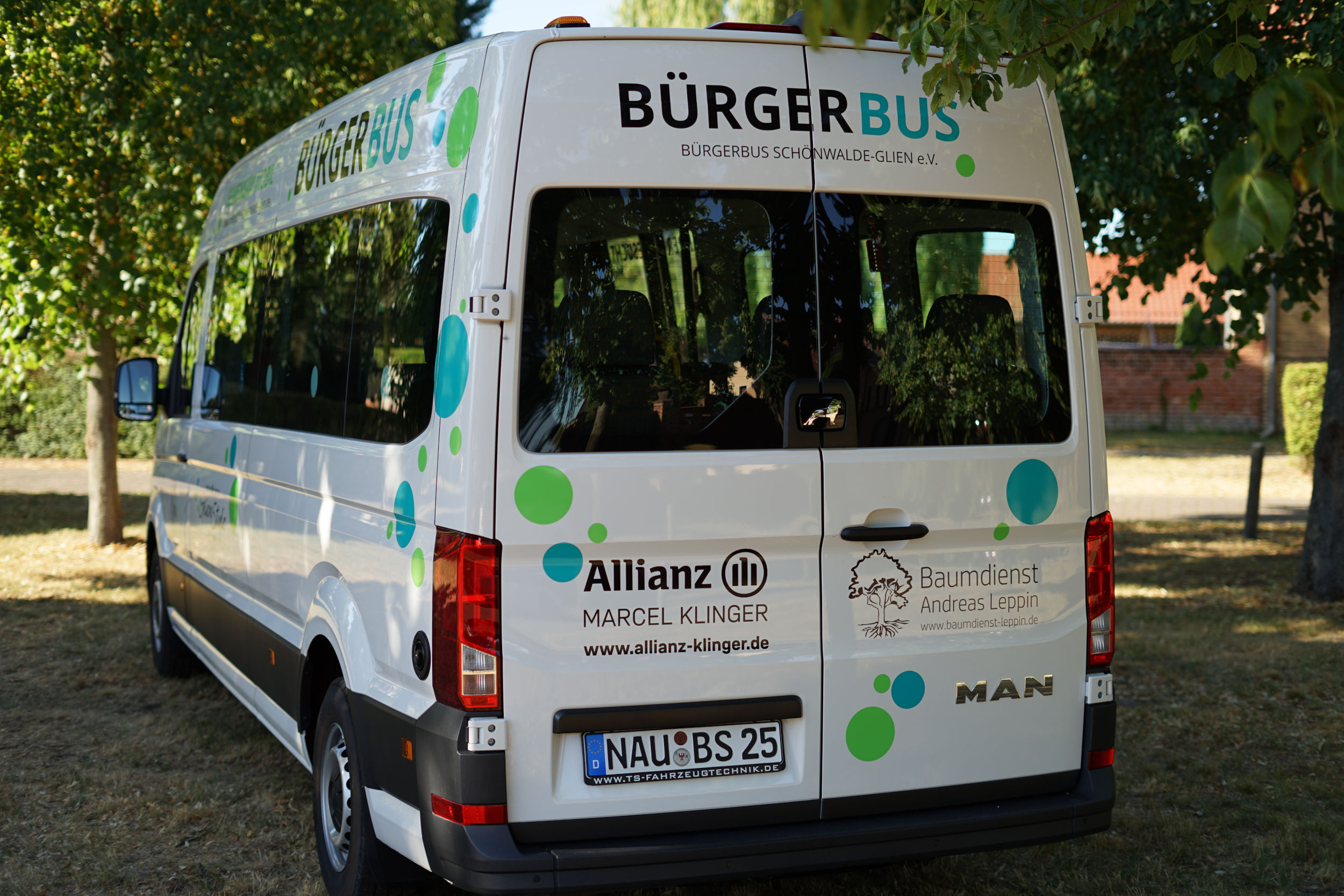 Unser Bus von außen
