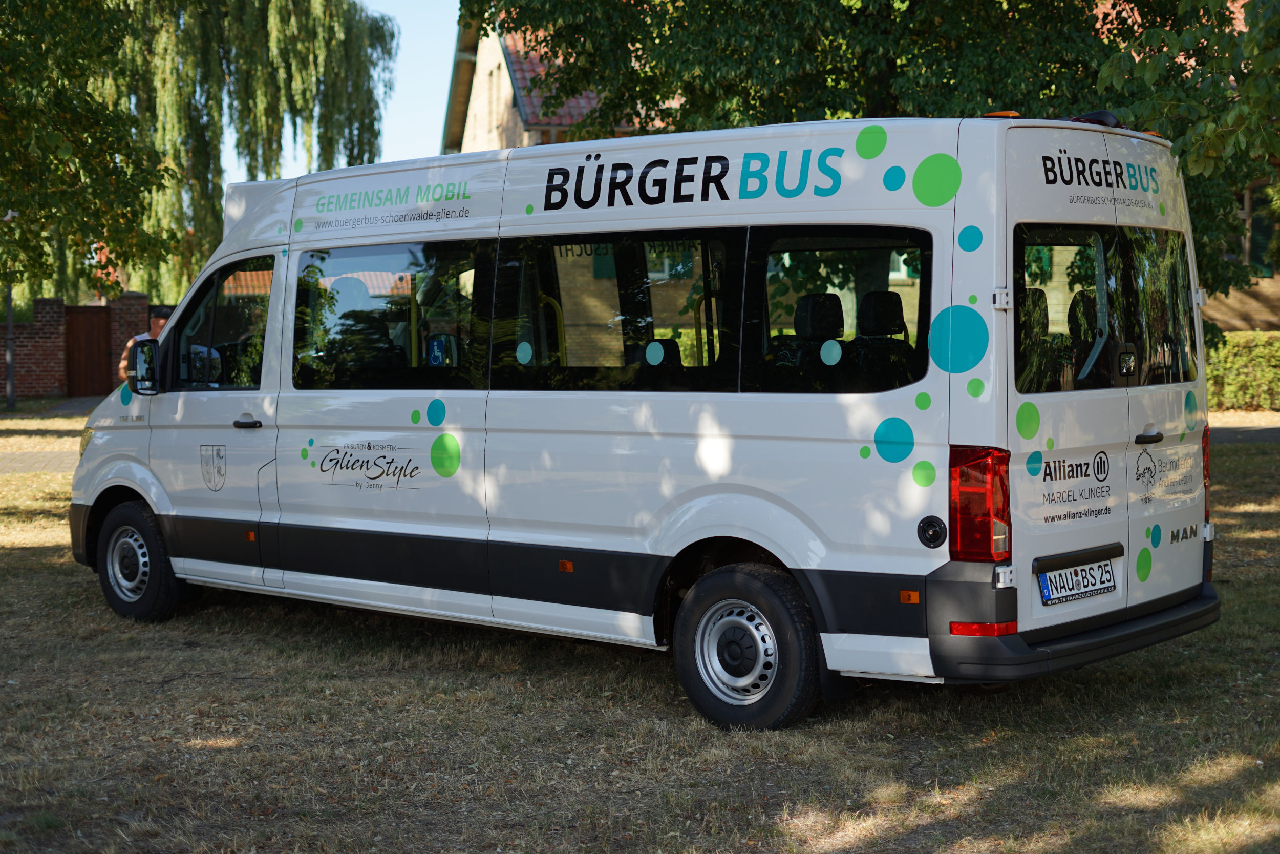 Unser Bus von außen