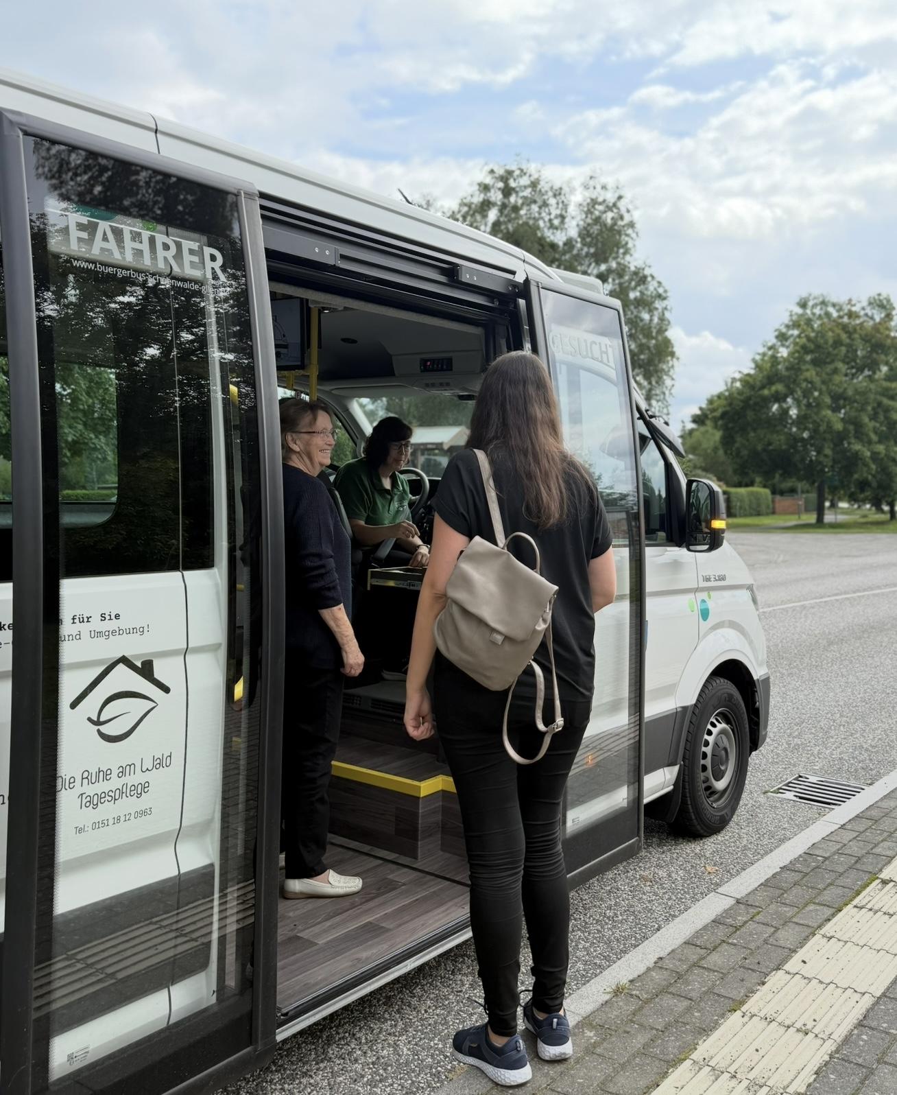 1. August 2025 – Die erste Fahrt mit dem Bürgerbus Bild