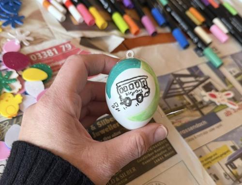 Bürgerbus beim Ostermarkt in der Waldschule Pausin