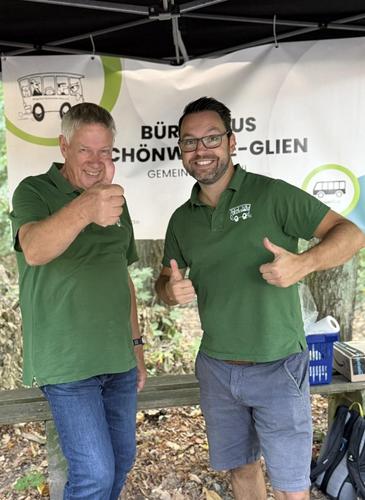 Bobbycars am Start, Pinsel in der Hand und mittendrin unser Bürgerbus-Team.
