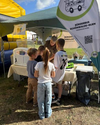 140 Jahre Freiwillige Feuerwehr Wansdorf und 30 Jahre Jugendfeuerwehr. 